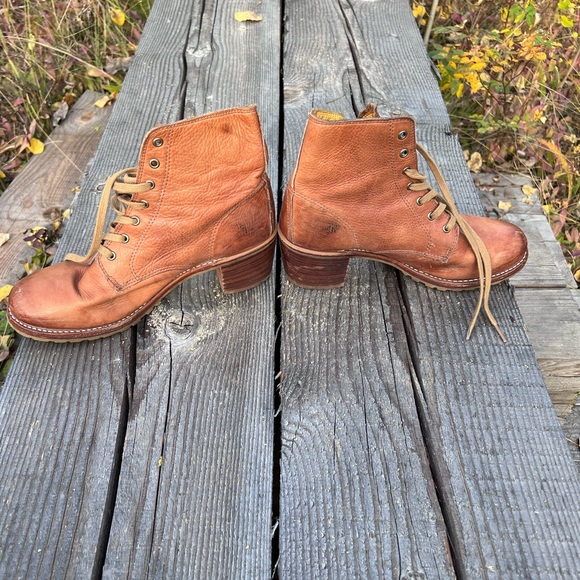 Women’s Frye Sabrina - Picture 3 of 4